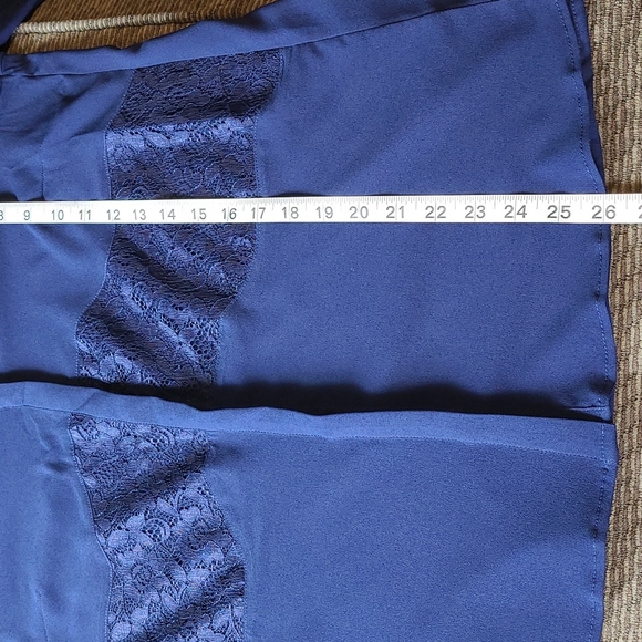 a.n.a. Lace Blouse - Picture 11 of 14